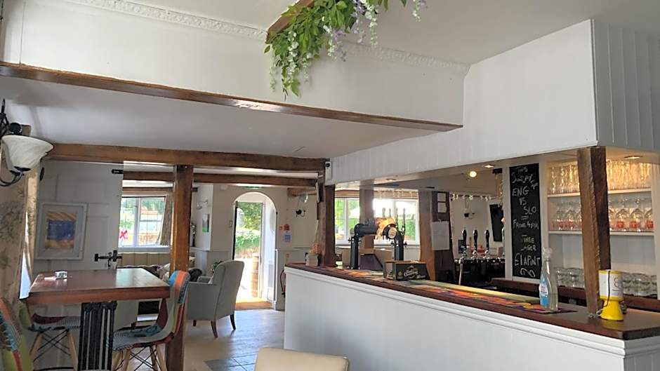 Stay and Relax at The Yew Tree