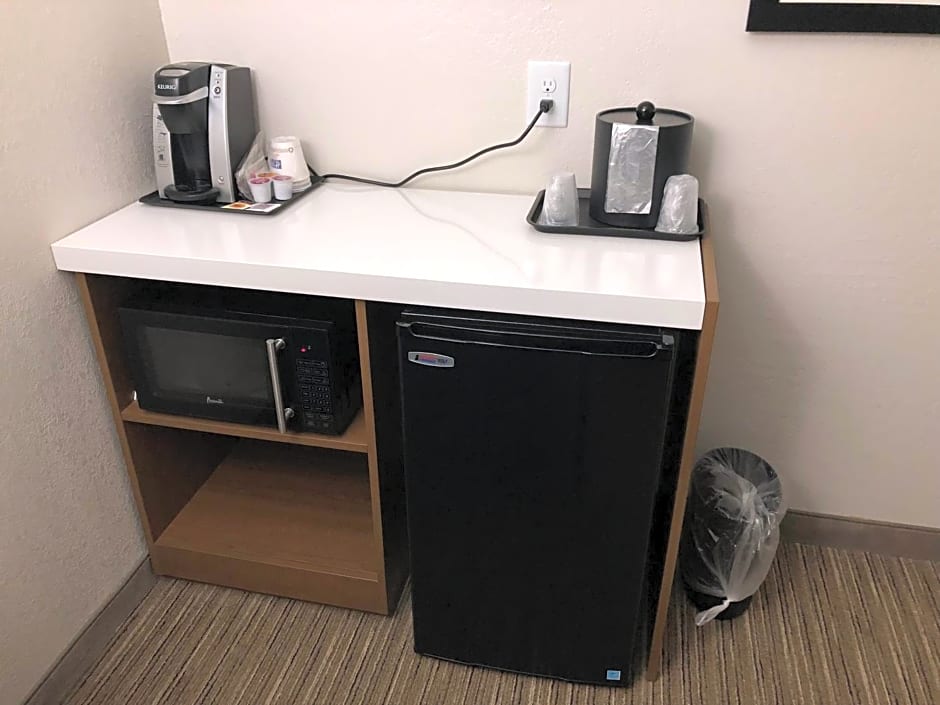 Holiday Inn Express Hotel & Suites Franklin By IHG