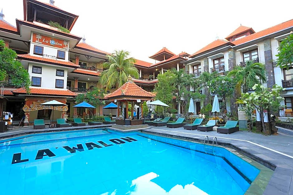 La Inn Hotel