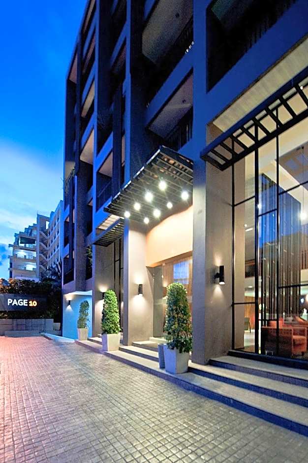 Page 10 Hotel