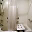 Hampton Inn By Hilton Hamburg