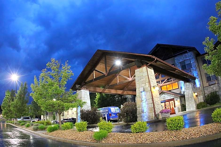 Holiday Inn Express & Suites Cheney By IHG