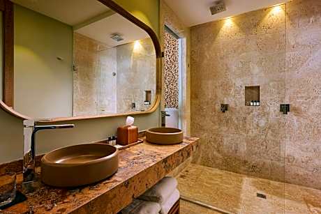 Junior Suite, 1 King, Sofa Bed, Lake View, Balcony, Whirlpool