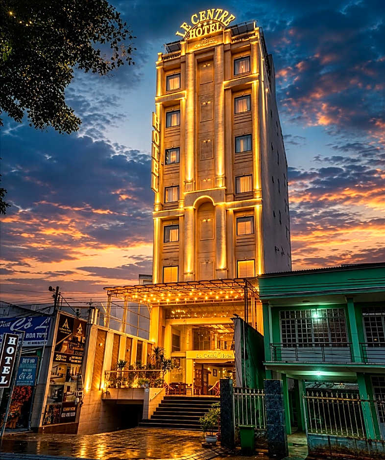 Le Centre Hotel