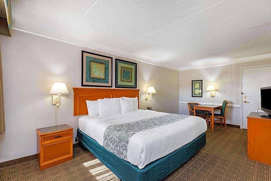La Quinta Inn & Suites by Wyndham El Paso West
