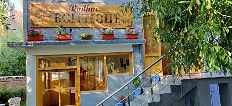 Radhus Boutique Inn