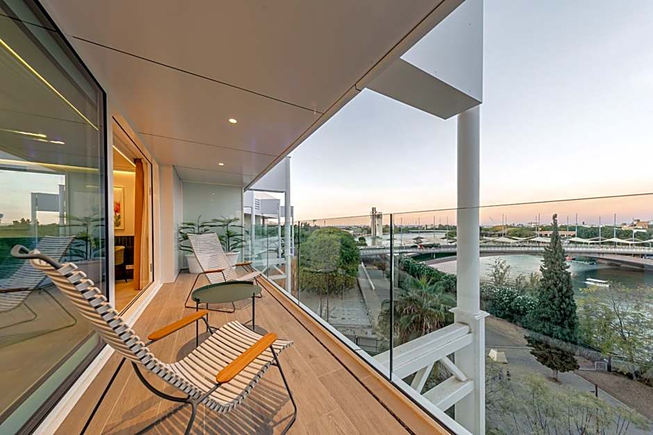 Ribera De Triana Hotel