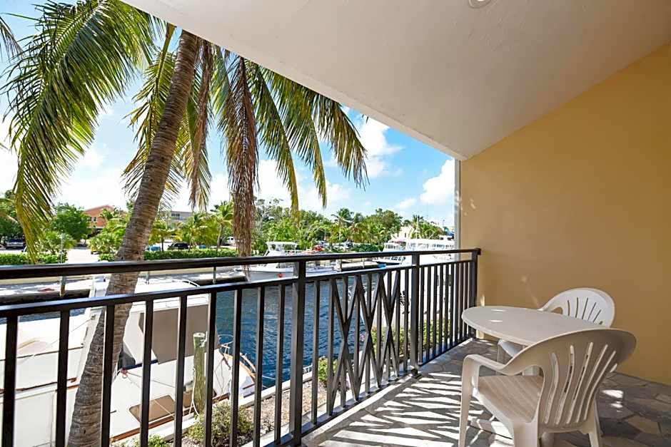 Waterside Suites and Marina