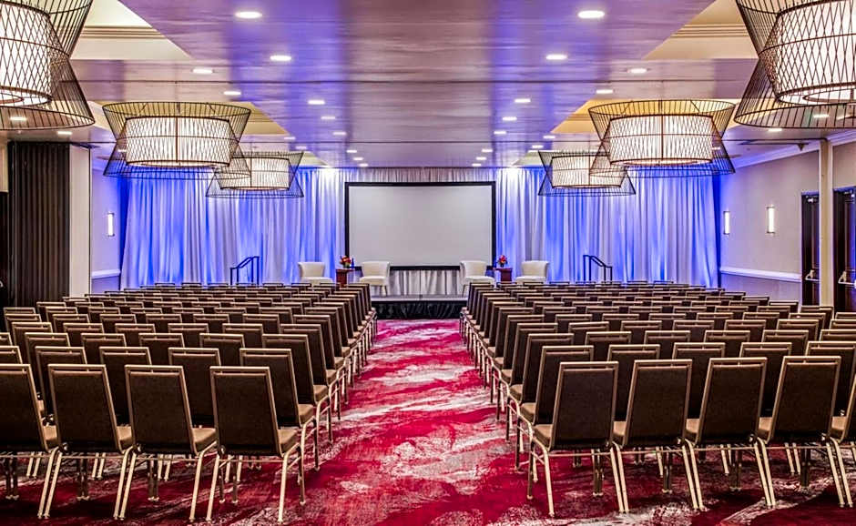 Holiday Inn Oxnard - Ventura by IHG