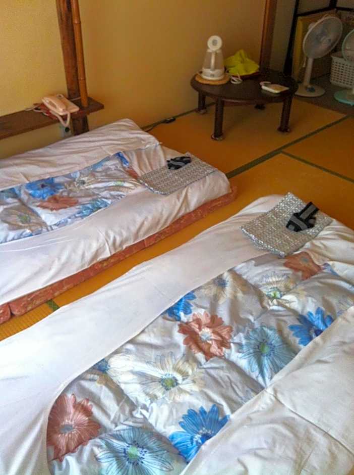 Rakucho Ryokan