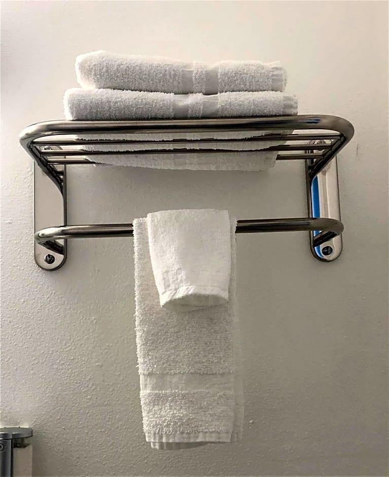 Blue Coast Inn & Suites