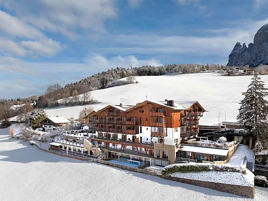 Hotel Emmy - five elements