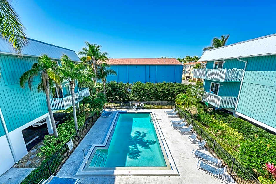 Anna Maria Island Beach Palms 5B