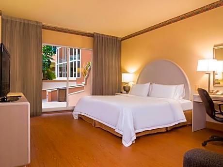 Standard King Room - Accessible