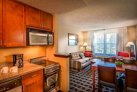 Suite, 1 Bedroom (1 King Bed and 1 Double Sofa Bed)