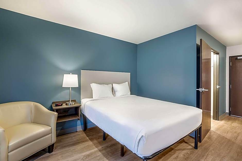 WoodSpring Suites Gurnee-North Chicago