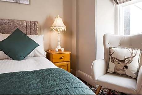 Three-Bedroom Cottage