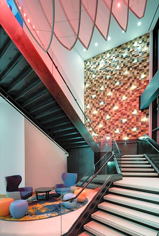 Hyatt Place Boston/Seaport District