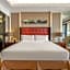 Haiyang Shenglong Jianguo Hotel