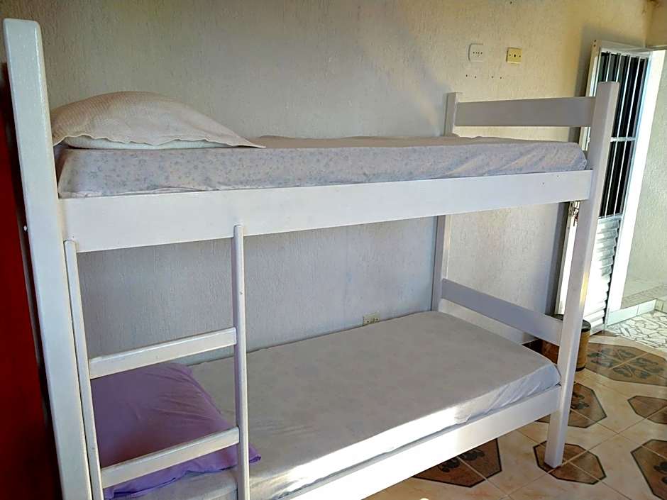 Hostel Canto da Praia São Sebastião - próximo ao enrocamento Caraguatatuba