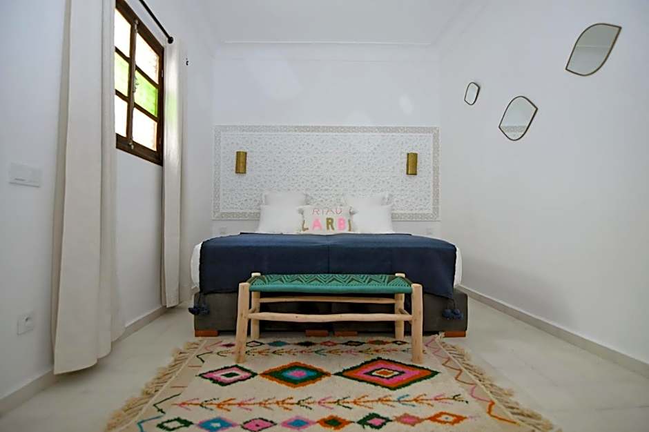 Riad Larbi Khalis