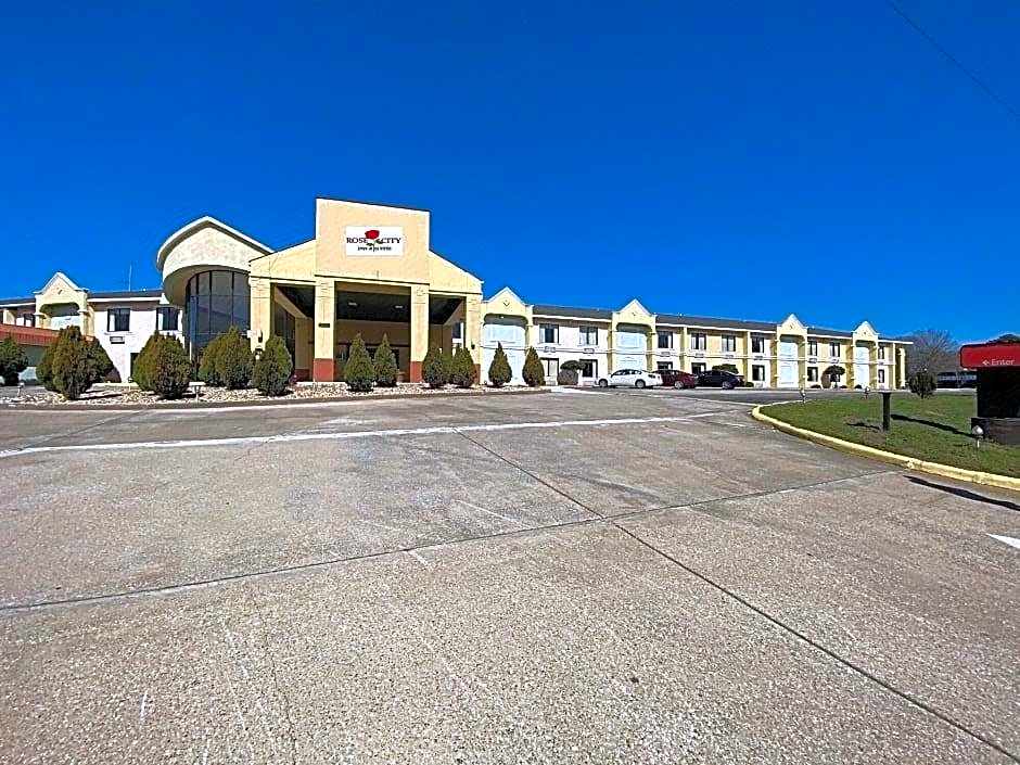 Rose City Inn & Suites