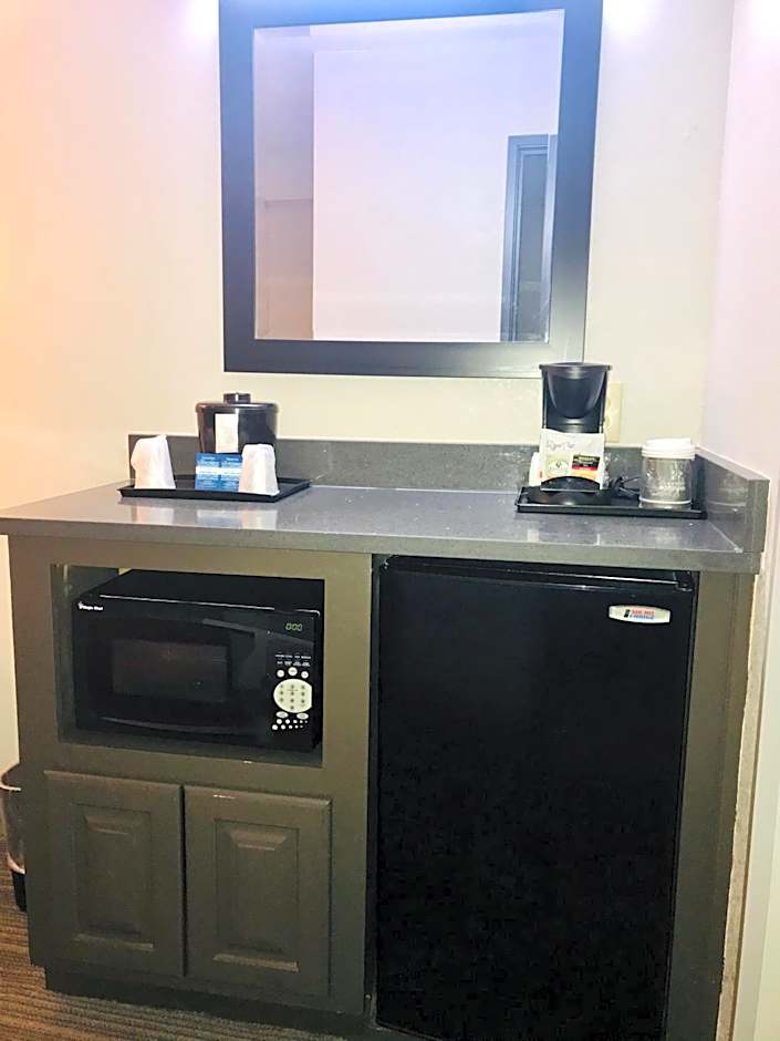 Country Inn & Suites by Radisson, Warner Robins, GA