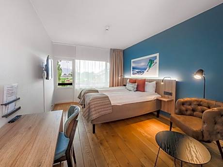 Twin Room with Balcony