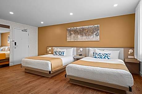 Queen Room with Two Queen Beds - Non-Smoking