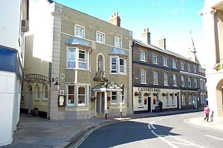 Calverts Hotel - Newport, Isle of Wight - RETURN CAR FERRY FROM 89 POUNDS