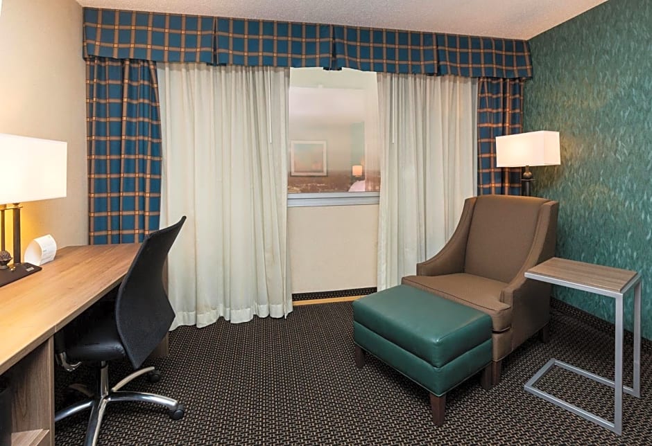 Holiday Inn Des Moines Downtown Hotel