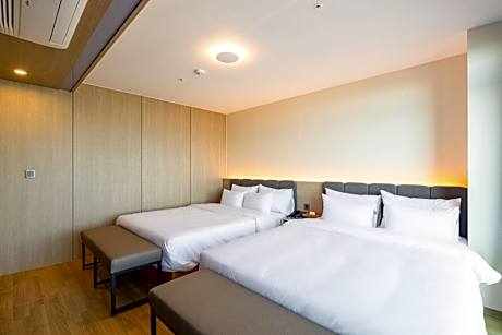 Big Pent Oean Theater