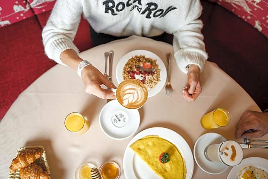 Hotel Emmy - five elements