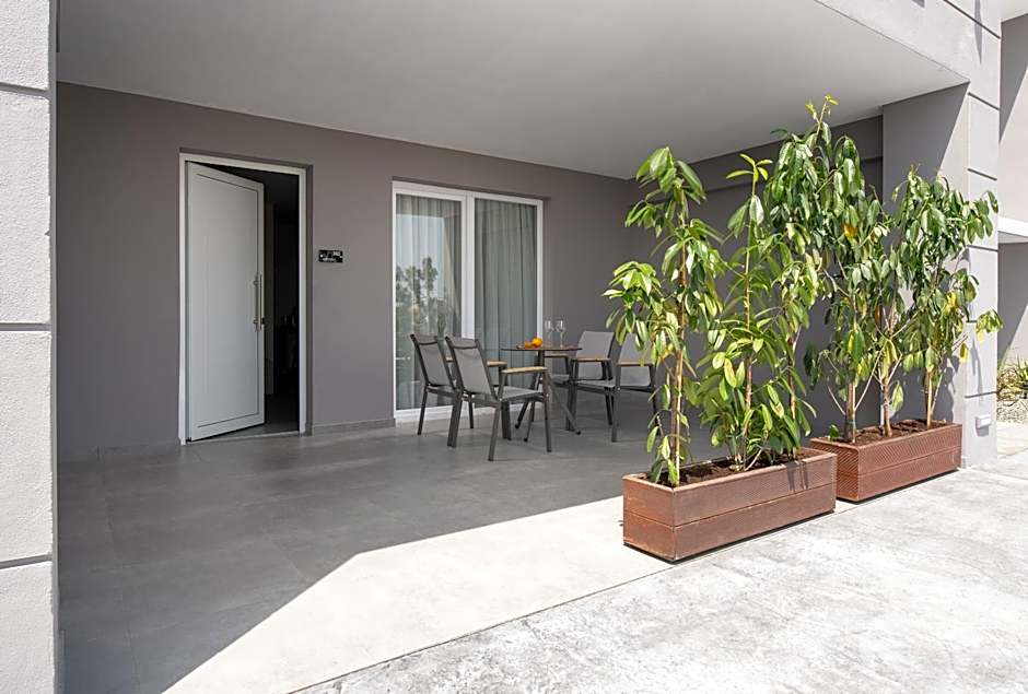 Calives Premium Stay