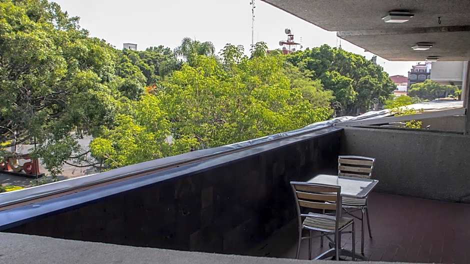 Suites Las Plazas
