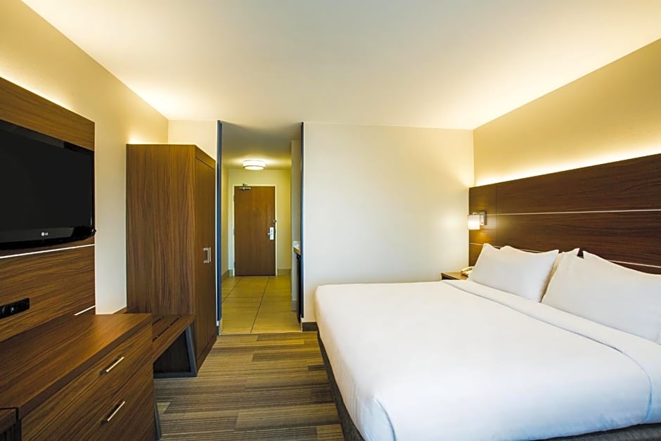 Holiday Inn Express Hotel & Suites Cedar City by IHG