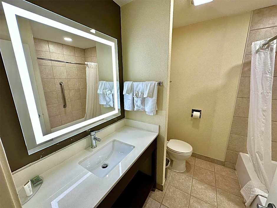 Sonesta Essential Hotels Overland Park