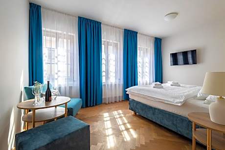 Deluxe Double Room with Extra Bed