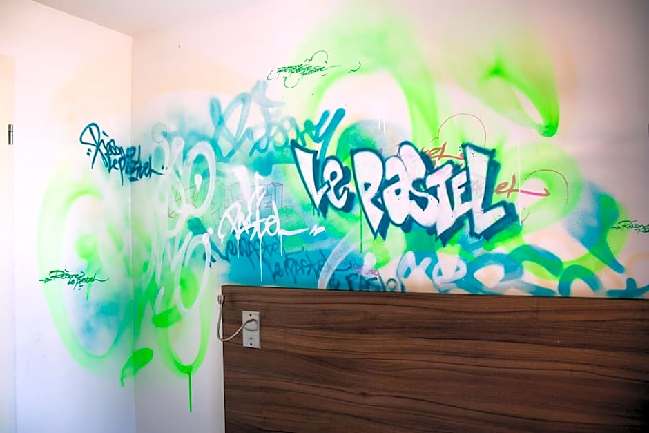 Hôtel le Pastel