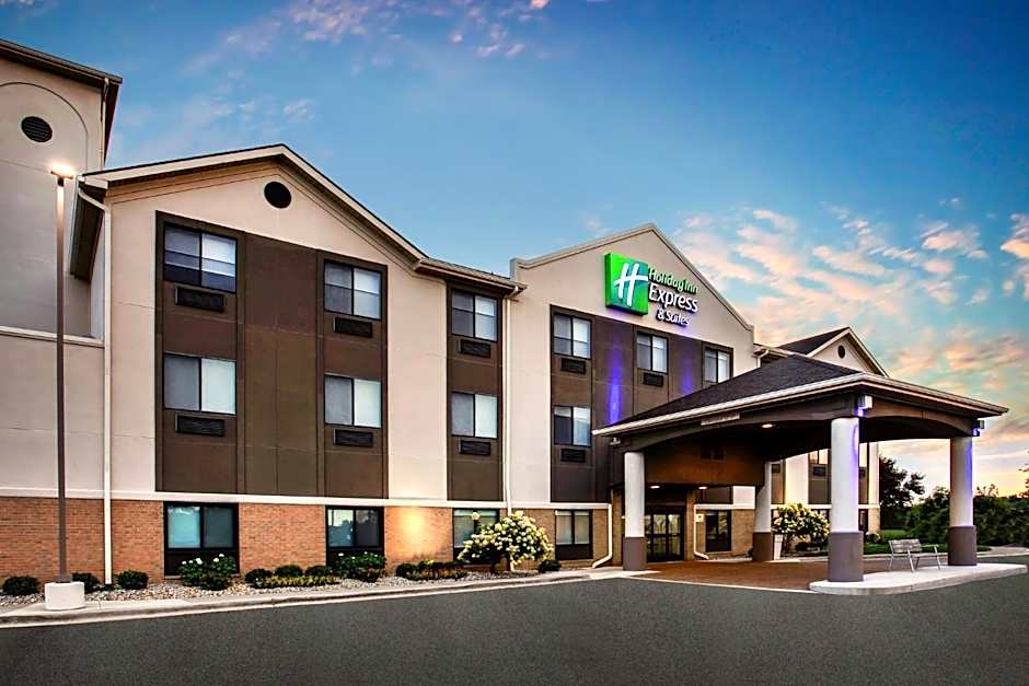Holiday Inn Express Hotel & Suites - Belleville Area By IHG