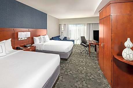 Room, 2 Queen Beds (Hearing Accessible)