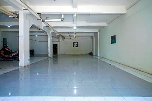 Urbanview Hotel Sayang Makassar