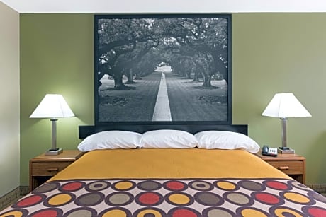 2 Queen Beds Business Room Non-Smoking