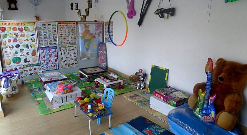 Devendragarh - A Boutique Lake Facing Guest House On Lake Fateh Sagar