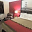 Super 8 by Wyndham West Branch
