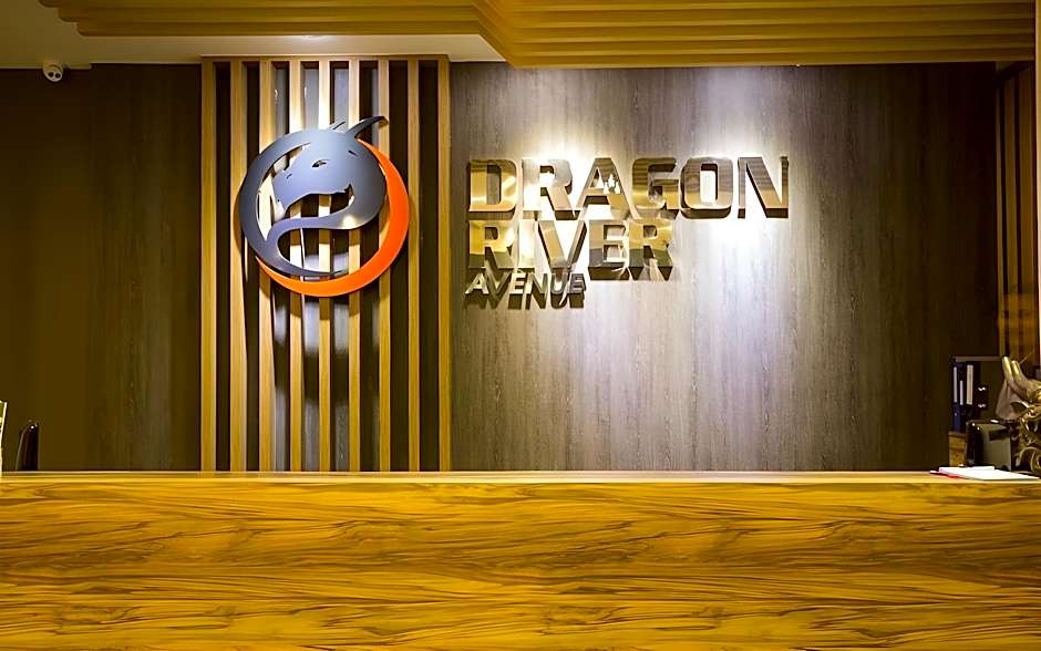 Dragon River Avenue Hotel