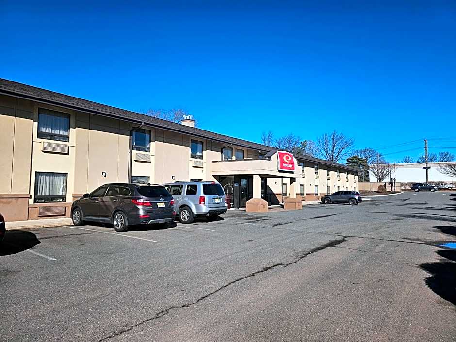 Econo Lodge Woodbridge