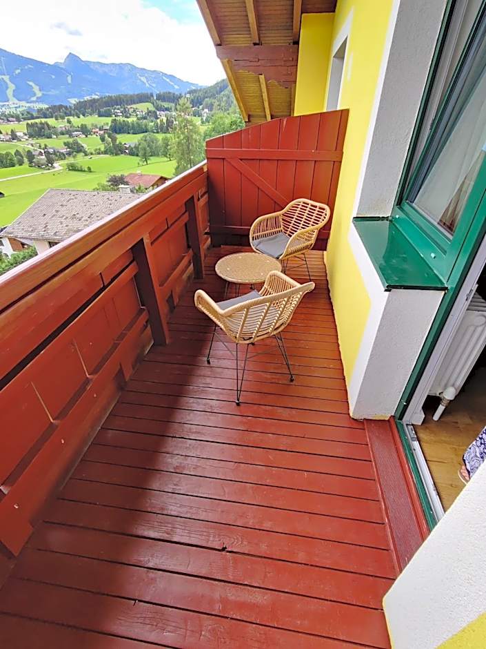 Mountain Hotel & Hostel