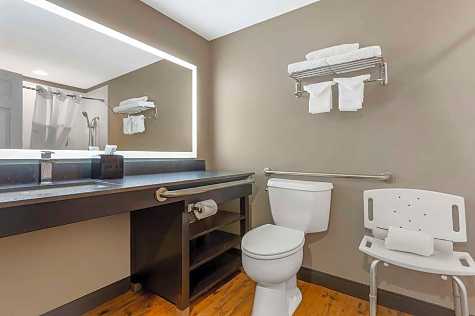 Best Western Plus Grant Creek Inn