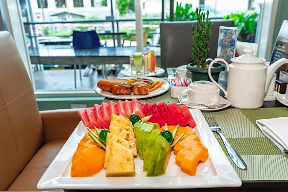 Holiday Inn Dar Es Salaam By IHG